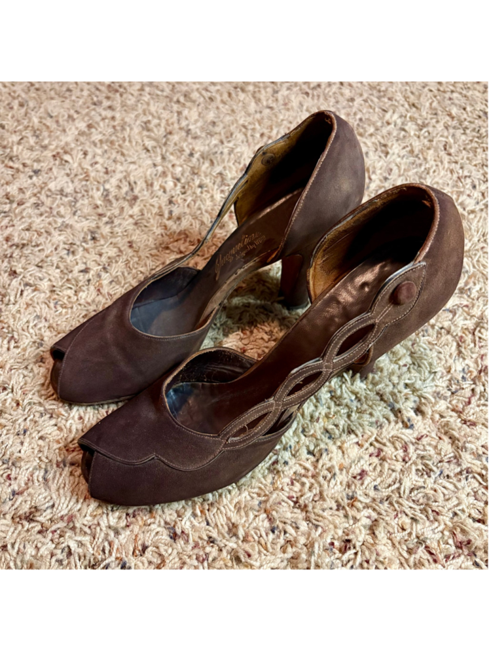 Vintage 40s brown suede peep toe heels